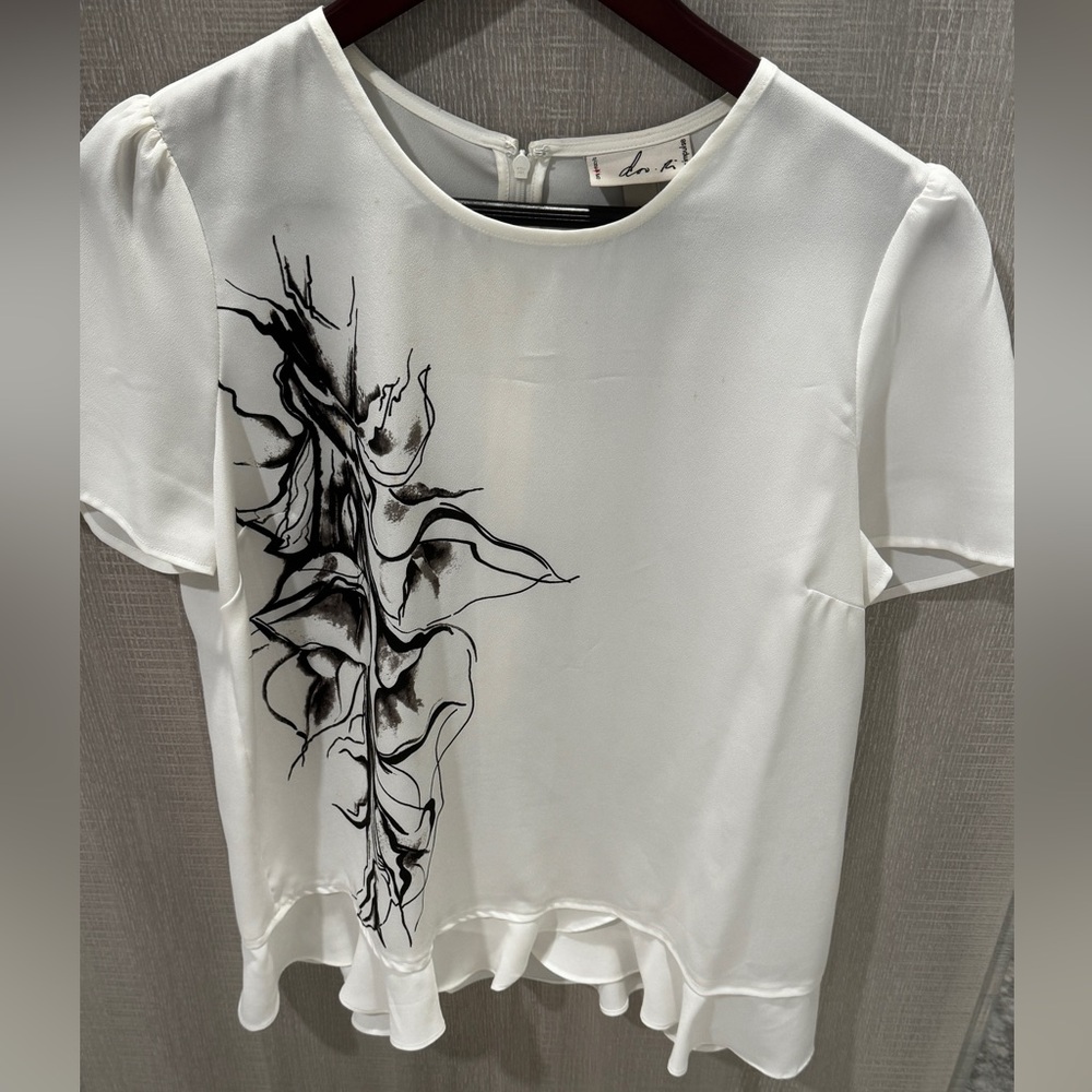 Impulse Sheer Top. Size Medium
